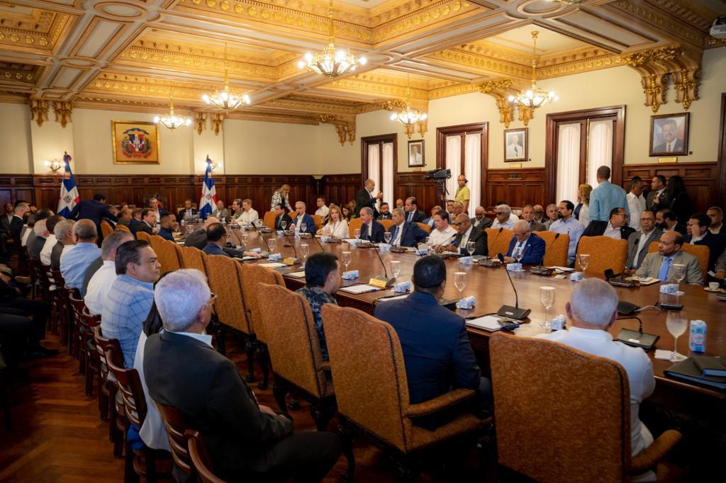 Presidente Abinader Encabeza Consejo De Gobierno; Tratan Tema De ...